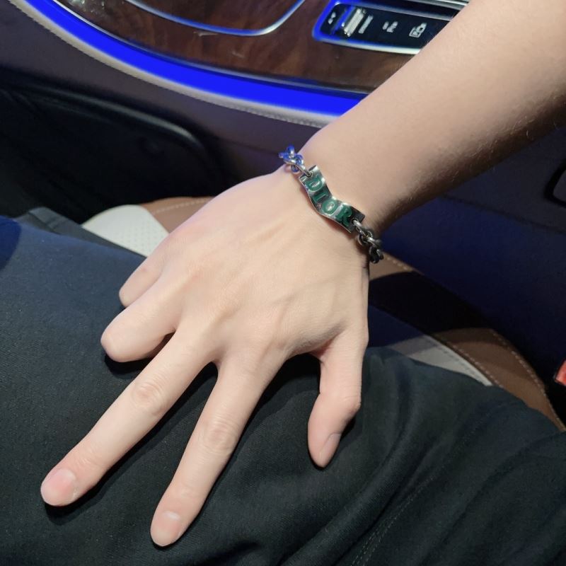 chr1st1an D10r bracelets